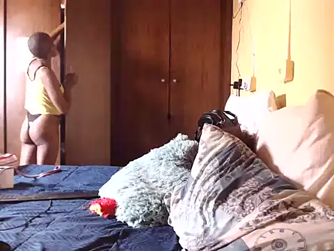 LONGBLKCLIT36 online show from 6, 2, 2026