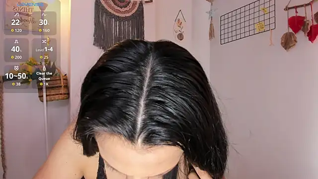 anaruiz  online show from 14, 12, 2025