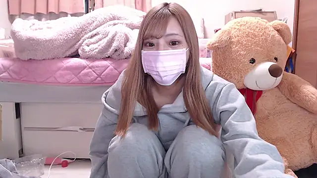  chanMOMO  online show from 30, 12, 2024