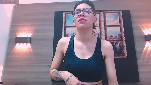 Cutie Shy  online show from 4, 11, 2025