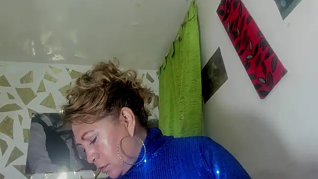 Kazsandraa online show from 9, 11, 2025