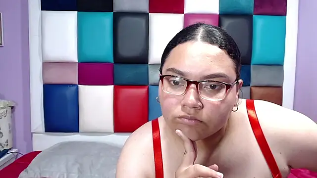 Sam-Evans-hot online show from 6, 12, 2024