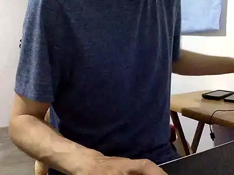 Snapshot of Casero69oficial chatting on 16, 9, 2025 Casero69oficial online show from 16, 9, 2025