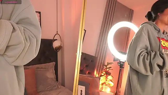 lara madisson online show from 15, 11, 2025