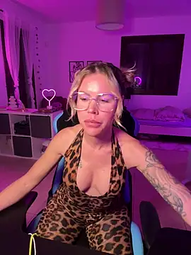 Snapshot of Lara_Bergmann chatting on 27, 1, 2025 Lara Bergmann online show from 27, 1, 2025