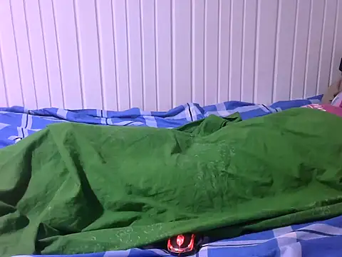 Snapshot of Sexy_baby004 chatting on 17, 10, 2025 Sexy baby004 online show from 17, 10, 2025