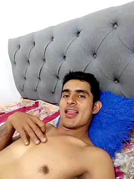 Snapshot of maria_and_angel chatting on 5, 3, 2025 maria and angel online show from 5, 3, 2025