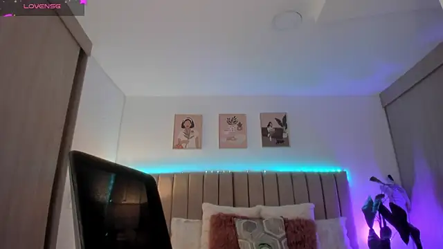 Victoria romanox online show from 7, 1, 2026