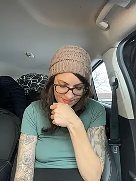 BeautifulMesss online show from 19, 2, 2026