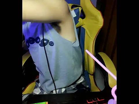 Snapshot of cloudyth1994 chatting on 20, 11, 2025 cloudyth1994 online show from 20, 11, 2025