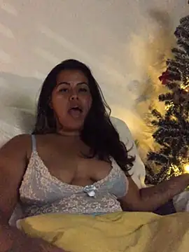 Snapshot of lollitta-33677 chatting on 29, 12, 2024 lollitta-33677 online show from 29, 12, 2024