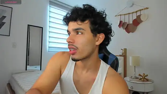 mateoleonee online show from 9, 1, 2025