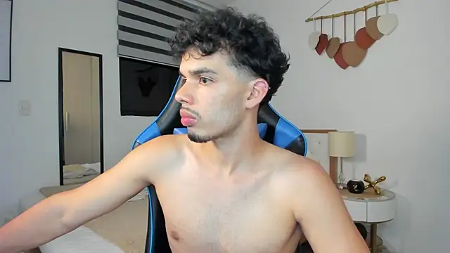 mateoleonee online show from 25, 2, 2025