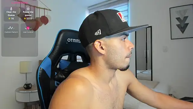 mateoleonee online show from 2, 10, 2025