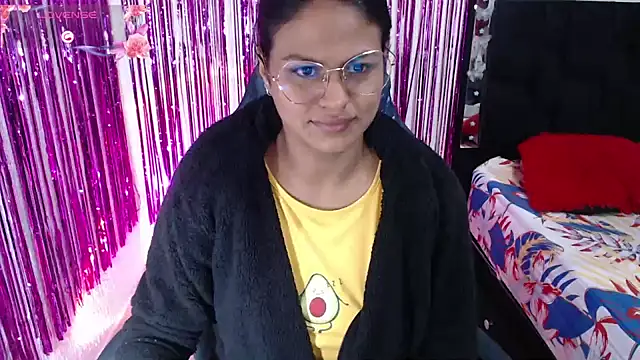 SweetAlmaa online show from 5, 2, 2026