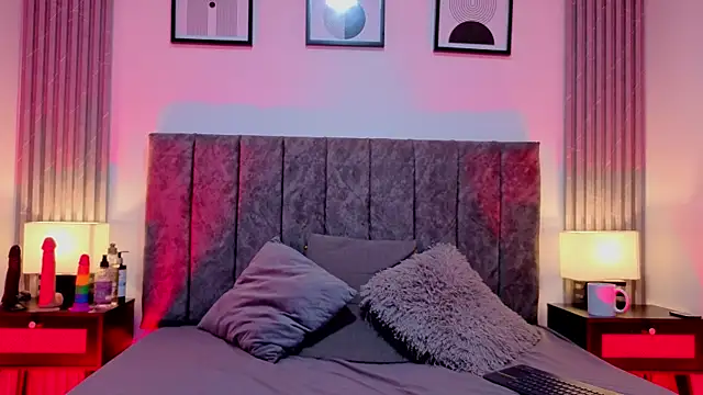 Ema Stone65 online show from 8, 10, 2025