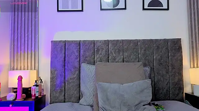 Ema Stone65 online show from 11, 11, 2025