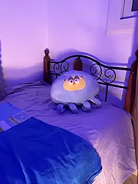 Beautiful arab online show from 5, 3, 2026