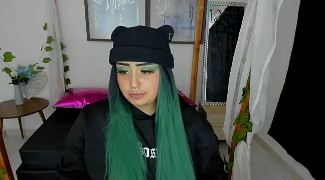 lussyevans24 online show from 25, 1, 2025