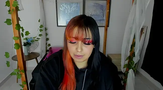 lussyevans24 online show from 26, 1, 2025