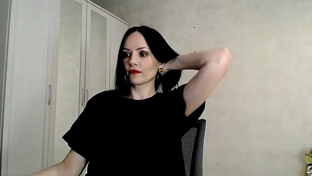 Devil Goddess online show from 30, 12, 2024