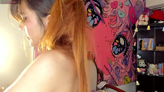 Snapshot of kittyzenn chatting on 30, 10, 2025 kittyzenn online show from 30, 10, 2025