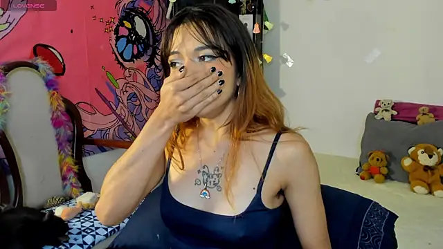 Snapshot of kittyzenn chatting on 13, 11, 2025 kittyzenn online show from 13, 11, 2025