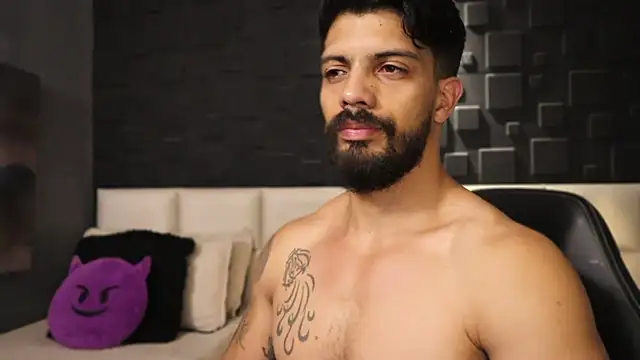 DannSaenz online show from 13, 2, 2025