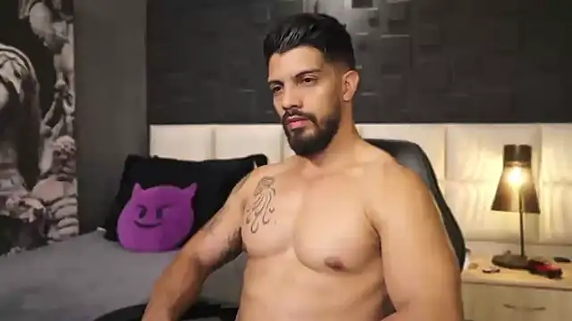 DannSaenz online show from 21, 2, 2025