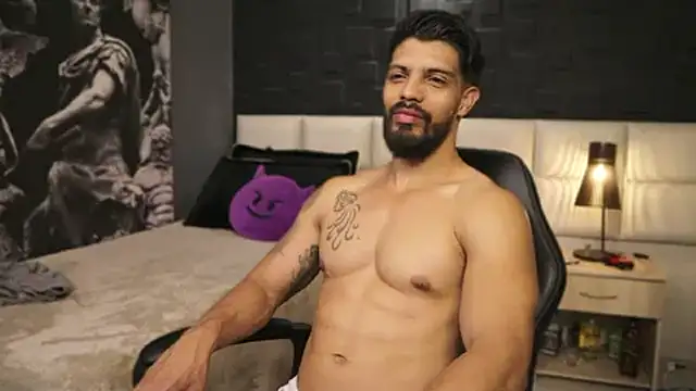 DannSaenz online show from 25, 2, 2025