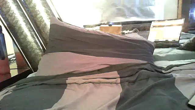 dreamboydani online show from 4, 11, 2025