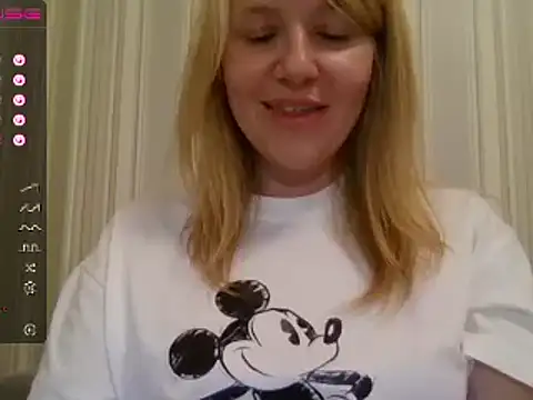 urbadkitty online show from 22, 2, 2025