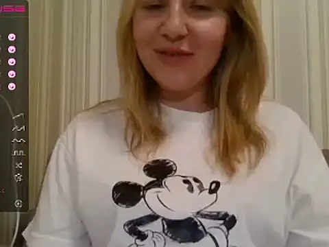 urbadkitty online show from 28, 2, 2025