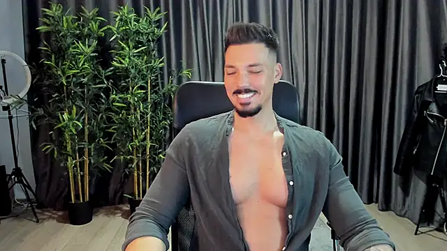 HaydenSpearss online show from 7, 12, 2024