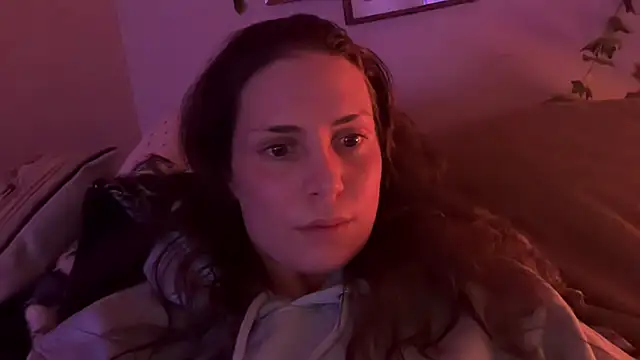 MissMaggie online show from 4, 2, 2025