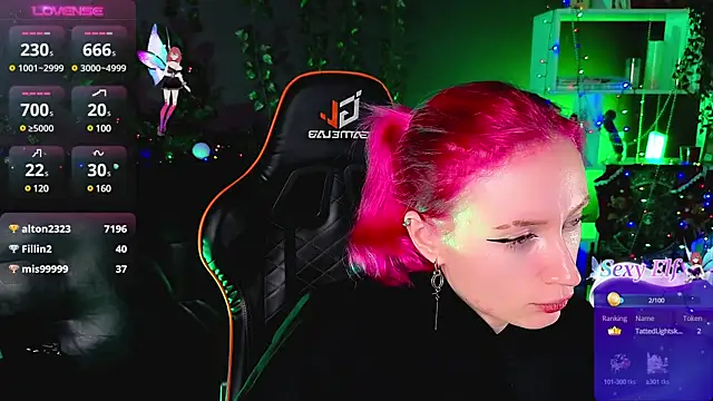 Snapshot of _HelenCarter chatting on 4, 1, 2025 HelenCarter online show from 4, 1, 2025