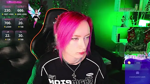 Snapshot of _HelenCarter chatting on 5, 1, 2025 HelenCarter online show from 5, 1, 2025