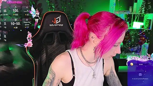 Snapshot of _HelenCarter chatting on 6, 1, 2025 HelenCarter online show from 6, 1, 2025