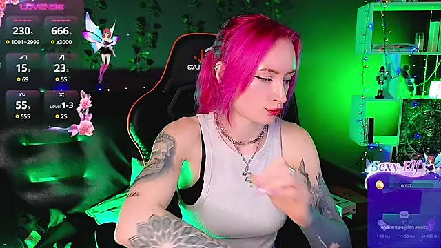 Snapshot of _HelenCarter chatting on 11, 1, 2025 HelenCarter online show from 11, 1, 2025