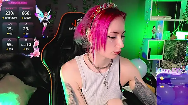 Snapshot of _HelenCarter chatting on 15, 1, 2025 HelenCarter online show from 15, 1, 2025