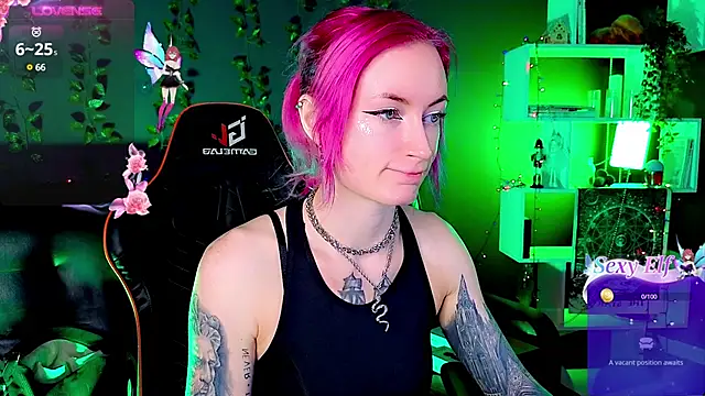 Snapshot of _HelenCarter chatting on 19, 1, 2025 HelenCarter online show from 19, 1, 2025