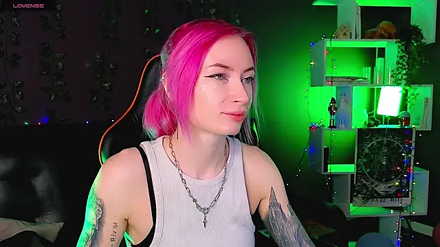 Snapshot of _HelenCarter chatting on 20, 1, 2025 HelenCarter online show from 20, 1, 2025