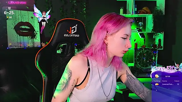 Snapshot of _HelenCarter chatting on 27, 2, 2025 HelenCarter online show from 27, 2, 2025