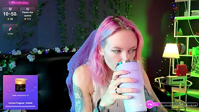 Snapshot of _HelenCarter chatting on 13, 9, 2025 HelenCarter online show from 13, 9, 2025