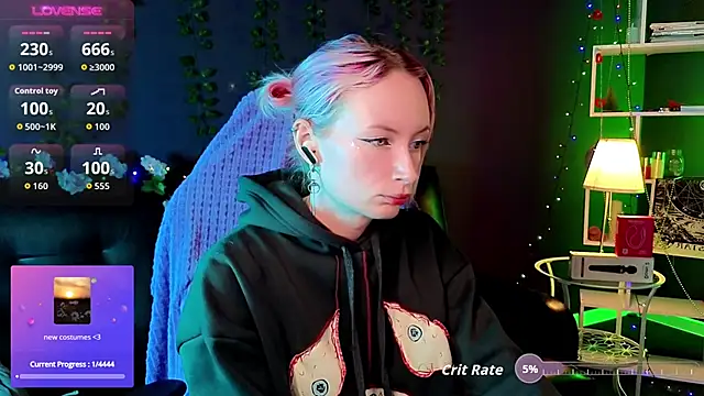 Snapshot of _HelenCarter chatting on 28, 9, 2025 HelenCarter online show from 28, 9, 2025