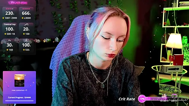 Snapshot of _HelenCarter chatting on 3, 10, 2025 HelenCarter online show from 3, 10, 2025