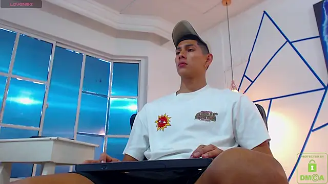 Valerio 20 online show from 12, 12, 2024