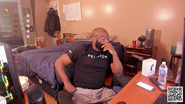 MrChuckDailyXXX online show from 11, 12, 2024