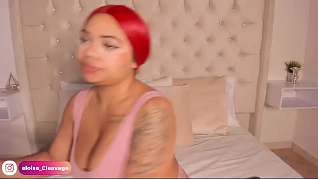 Eloisa cleavage  online show from 10, 1, 2025