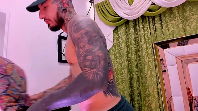 Snapshot of dilan_scootk_ chatting on 4, 12, 2025 dilan scootk online show from 4, 12, 2025